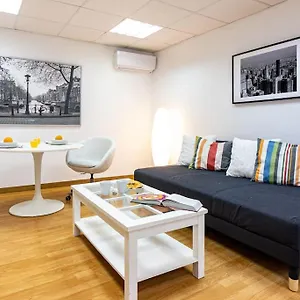 https://arriola-freshapartments-by-bossh-malaga.hotelsinnerja.org